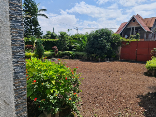 Belle maison spacieuse et polyvalente à Goma