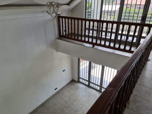 Belle maison spacieuse et polyvalente à Goma