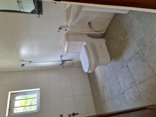 Belle maison spacieuse et polyvalente à Goma