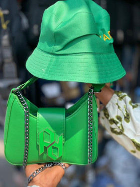 Complet chapeau plus sac