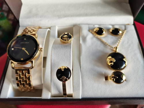 Montre dame complet 