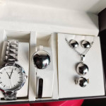 Montre dame complet 