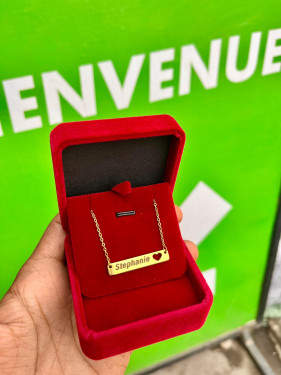 Chainette personnalisée disponible